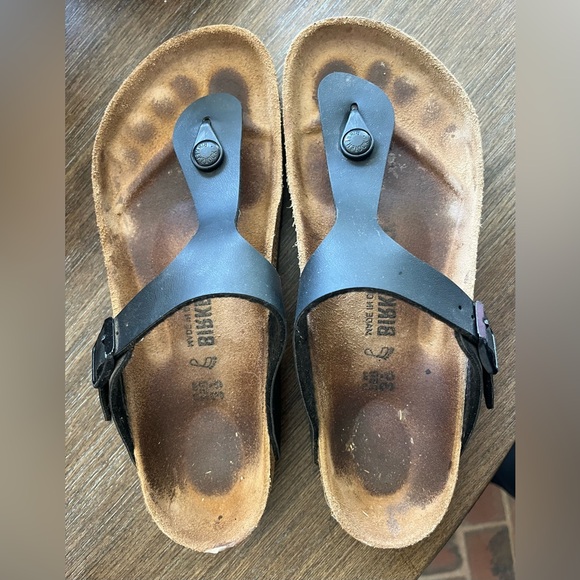 Birkenstock Shoes - Birkenstock Black Gizeh Leather Sandals